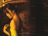 極品網紅美少女嫩妹草莓味的奈奈兔罕露臉高價24套-NO.001 Twitter