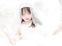 極品網紅美少女嫩妹草莓味的奈奈兔罕露臉高價24套-NO.005 第1季 Vol.04 純白花嫁 [32P]