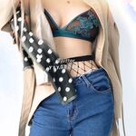 推特巨乳網紅『芙烈亞』大尺度露出私拍 各種場所露出 商場街道 全裸爬樓道