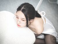 價值40美金韓國高端攝影頂級女神 ▌Yeha▌捆綁極品女醫師 爆裂黑絲鮮嫩白虎色氣逼人 跳蛋束縛控制