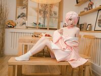 高端ACG業界女神爆機少女▌喵小吉&金魚▌雙模巨獻《從零開始的女體盛宴》超色情舔乳磨穴