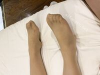 剛生過孩子不久的美少婦宿醉趁機帶到賓館偷操 因為是剖腹產小逼還挺緊的 隨便操 高清