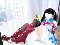 極品嬌嫩小萌妹『LepALu』極品粉嫩萌妹 藍色水手服 強制後入懟操 太嫩了 藍色水手服