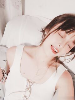 極品網紅美少女嫩妹草莓味的奈奈兔罕露臉高價24套-NO.015 第3季 Vol.01 茶藝課-抹茶味 [67P+1V]