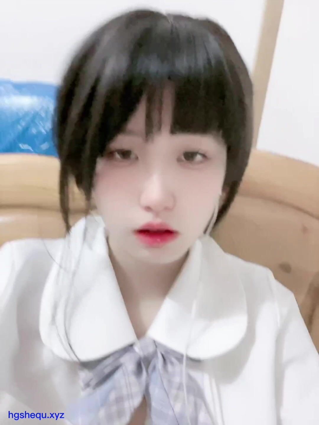 極品蘿莉音聲控露臉反差小嫩妹【比心陪玩小雪】私人高價定製紫薇裸身完成任務 (40)