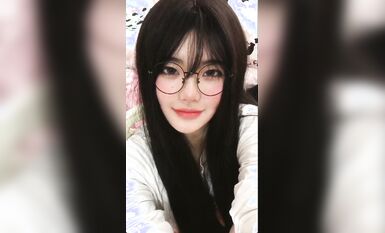 皮皮蝦網紅純欲女神【在下小羊】人前傲女，人後母狗，被金主包養定製私拍各種裸舞紫薇視頻207V (47)