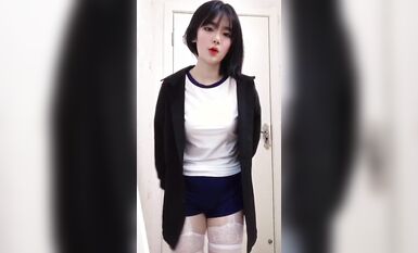 皮皮蝦網紅純欲女神【在下小羊】人前傲女，人後母狗，被金主包養定製私拍各種裸舞紫薇視頻207V (59)