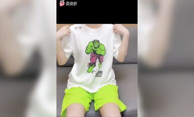 皮皮蝦網紅純欲女神【在下小羊】人前傲女，人後母狗，被金主包養定製私拍各種裸舞紫薇視頻207V (62)