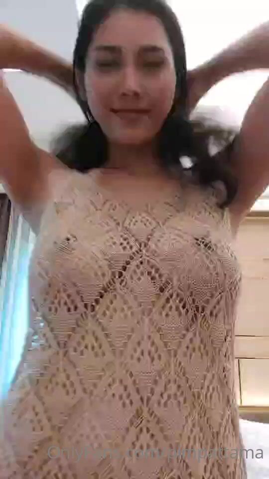 群狼求檔Onlyfans擼鐵美顏極品巨乳長腿反差御姐Pim可愛兔牙紅唇馬甲線不雅自拍視圖 (15)