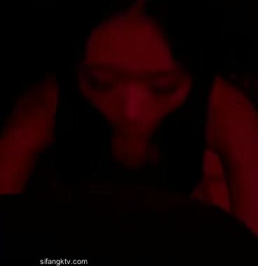 近日超多人搜尋的抖音上被稱為性感天花板的大網紅【趙一菲】私密流出完整全套 (1)