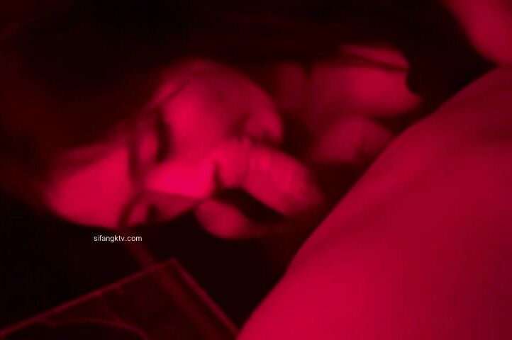 近日超多人搜尋的抖音上被稱為性感天花板的大網紅【趙一菲】私密流出完整全套 (3)