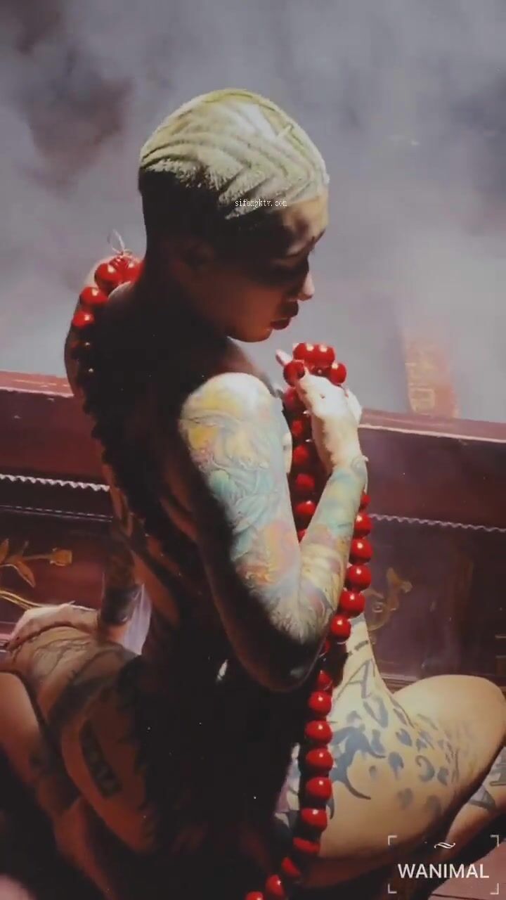 超人氣大神『王動』2022最新重磅私拍 全新嫩模 全裸出鏡 情色藝術完美結合 高清 (2)