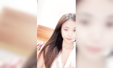 校花學姐下海！好美啊~【妮妮這呢】道具自慰！超過癮！爽~！ (6)