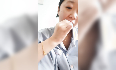 應求更新！美胸大學生~【眼裡有星辰】道具自慰~好騷好美！ (1)