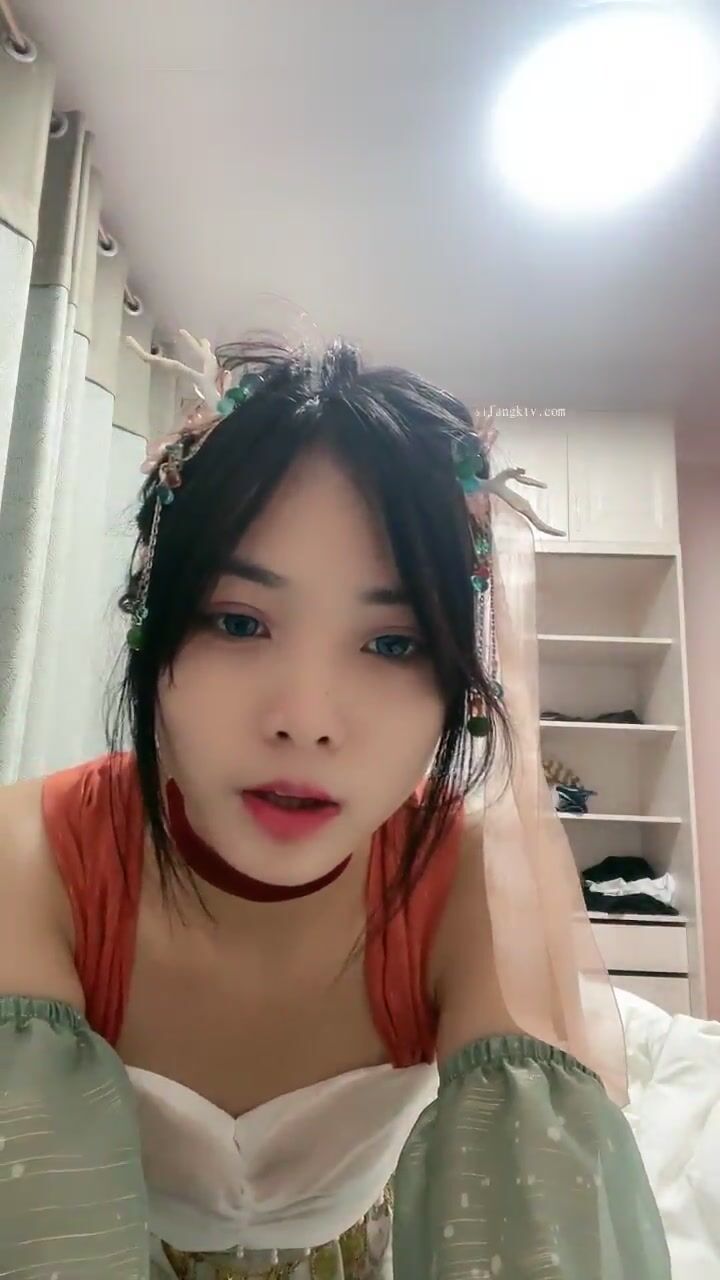 新人！兩閨蜜下海玩3P~【蘿莉與少御】手牽手被狂操 (7)