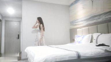 探花大神老王酒店約炮❤️移動公司上班的模特氣質女白領身材極品換上情趣內衣抽插活好水多