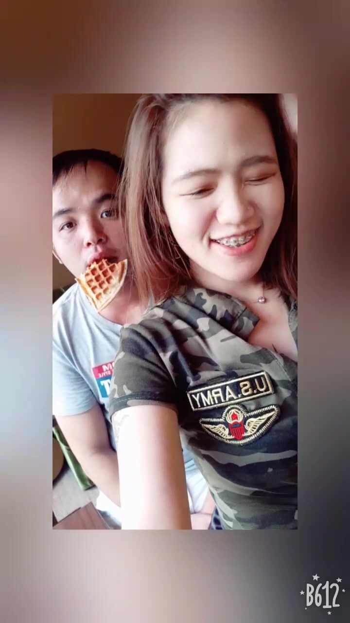 IG知名紋身辣妹 大屁股線下約炮金主無套被猛干呻吟聲堪比女優全程露臉 (1)