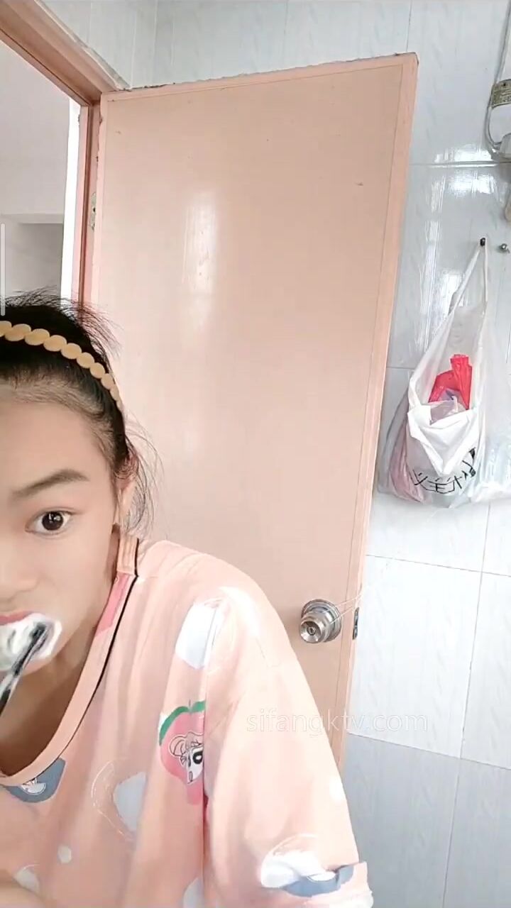 重磅 抖音直播技術性走光 熱舞 露底 美女雲集 (208)