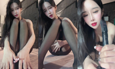 CC直播顏值天花板『小恩雅』定製 黑絲皮鞭男友視角