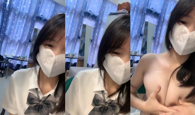 推薦！剛失戀的美乳大學生，收800一炮不過分吧【慌慌張小姐】奶子超漂亮，少女氣息撲面而來，發育的可真是好！ (2)