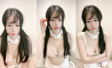 核彈！G奶校花20小時大合集【菠蘿果果】某一天忘帶口罩了，臉點同框，雪白的肌膚，翹臀撅起那刻頓時讓人一硬，屌炸了！ (1)