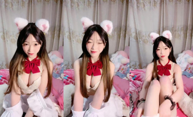 【04學姐賺學費】高顏值蘿莉學生妹 美乳白虎嫩逼 !道具自慰邊插邊噴 (1)