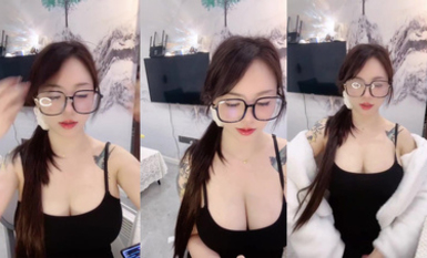 【頂級綠播女神下海 人間白月光】明星級顏值絕世美乳 尤物 (1)