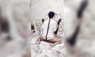 頂級女模露臉泄密！萬人求購百萬粉女神【幻兒】完整視圖，有顏值有身材金主的最愛，啪啪內射調教小母狗視頻2 (1)