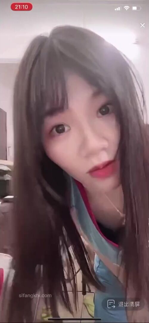 最新《瘋狂抖音》外篇之《抖音擦邊》眾女神直播中各種閃現走光刷邊 露毛露屁 凸點誘惑 (95)