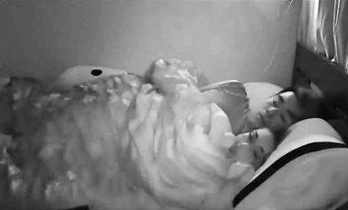 強烈推薦！旅館老闆【偷拍史上最美的滿級大美女】沒有之一！長得像湯唯 史上最美的清純美女與男友日常打炮 (27)