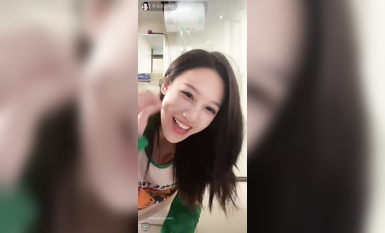 最新《瘋狂抖音》外篇之《抖音擦邊》眾女神直播中各種閃現走光刷邊 露毛露屁 凸點誘惑 (123)