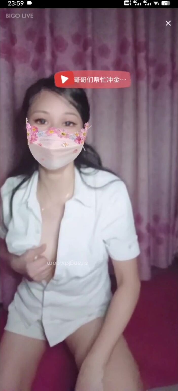 最新《瘋狂抖音》外篇之《抖音擦邊》眾女神直播中各種閃現走光刷邊 露毛露屁 凸點誘惑 (74)