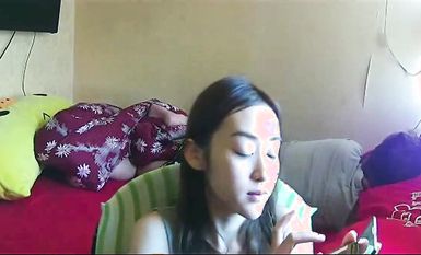 強烈推薦！旅館老闆【偷拍史上最美的滿級大美女】沒有之一！長得像湯唯 史上最美的清純美女與男友日常打炮 (5)