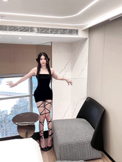 顏值身材天花板秀人網極品女神嫩模【阿姣】高端私拍，全裸開豪車+姐妹雙人互吃露奶頭白虎逼誘惑十足