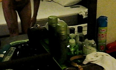 露臉才是王道！我和情婦的那些年 人前高冷嚴厲風韻人妻銀行女經理從婚前到婚後各種不雅自拍 (2)