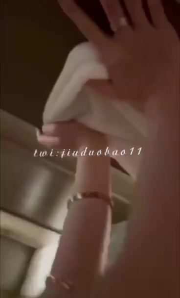 極品九頭身拜金名媛網紅反差女神【佳多飽】手動去重 (199)