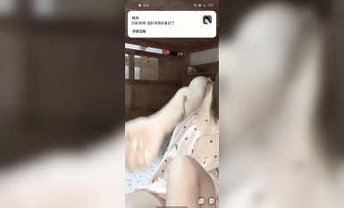 最新《瘋狂抖音》外篇之《抖音擦邊2》顏值主播各顯神通 閃現走光 刷邊尿尿熱舞 扣逼漏奶 (208)