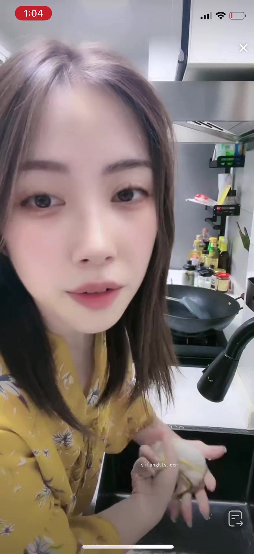 最新《瘋狂抖音》外篇之《抖音擦邊2》顏值主播各顯神通 閃現走光 刷邊尿尿熱舞 扣逼漏奶 (209)