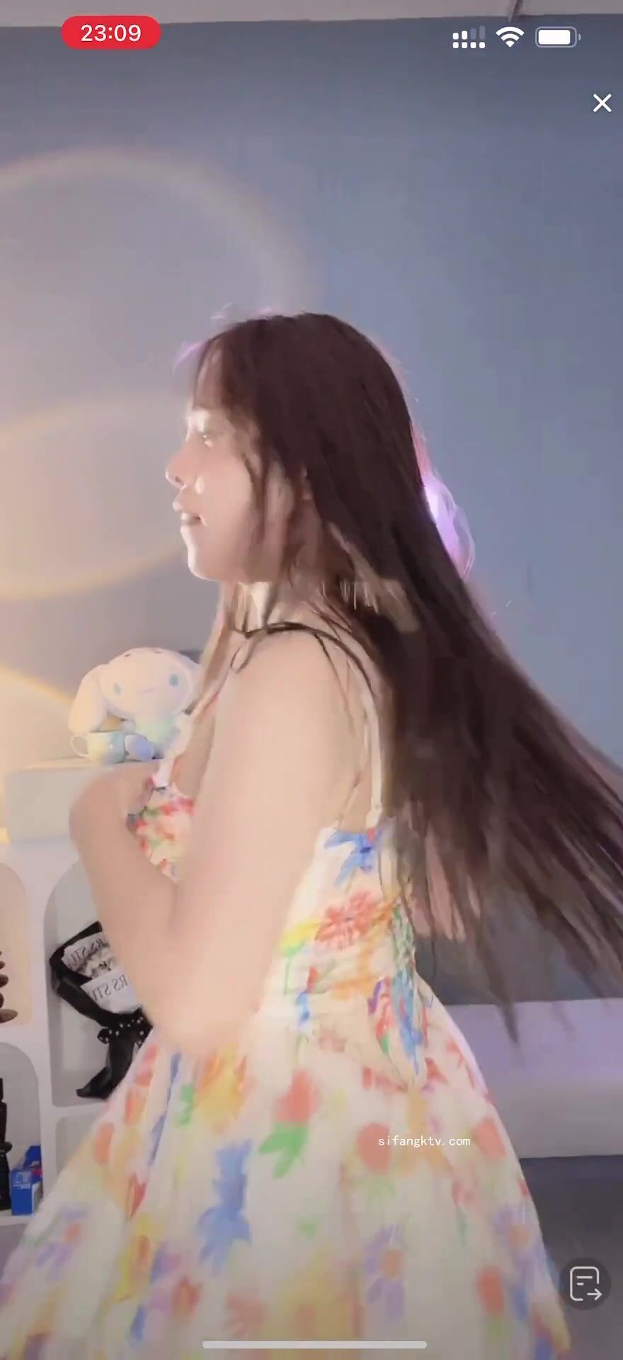 最新《瘋狂抖音》外篇之《抖音擦邊2》顏值主播各顯神通 閃現走光 刷邊尿尿熱舞 扣逼漏奶 (123)