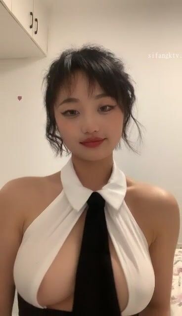 女神！奶子超級大~【聲音超甜】尺度突破！終於漏B了~狂擼~ (6)