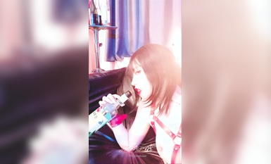 極品Cos爆機少女【喵小吉】新作《小吉的微醺時刻》黑絲迷情 美乳粉穴 超清4K (1)