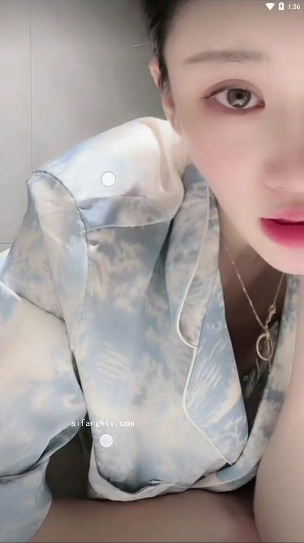 最新《瘋狂抖音》外篇之《抖音擦邊4》顏值主播各顯神通 閃現走光 刷邊瘋狂作死 扣逼漏奶 (164)